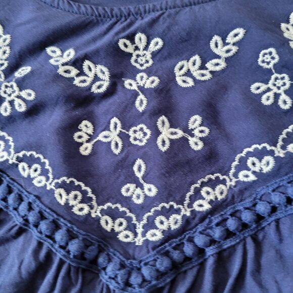 Taylor & Sage Blouse Womens Medium Purple Embroidered Milkmaid Short Sleeve Boho - Picture 5 of 10